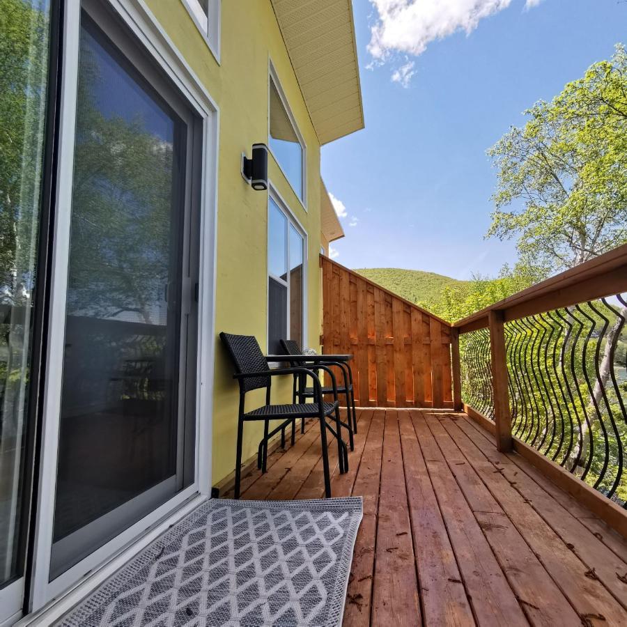 Knotty Pine Ocean Front Suite - Adults Only Ingonish Dış mekan fotoğraf