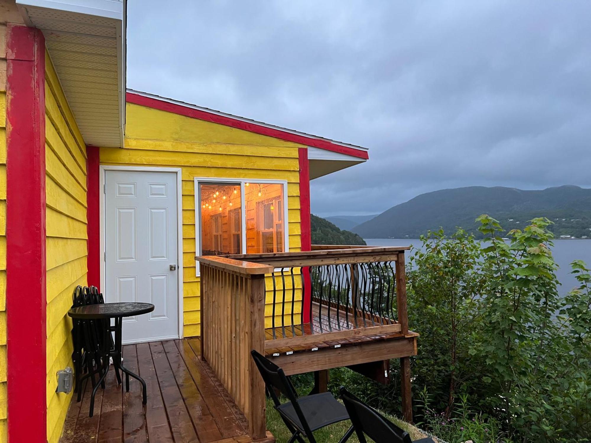Knotty Pine Ocean Front Suite - Adults Only Ingonish Dış mekan fotoğraf